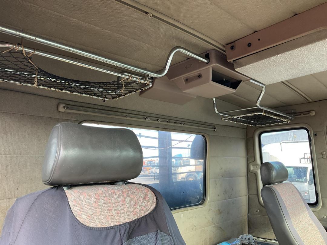 Photo '15' of Mitsubishi Fuso Transporter Photo '15' of Mitsubishi Fuso Transporter