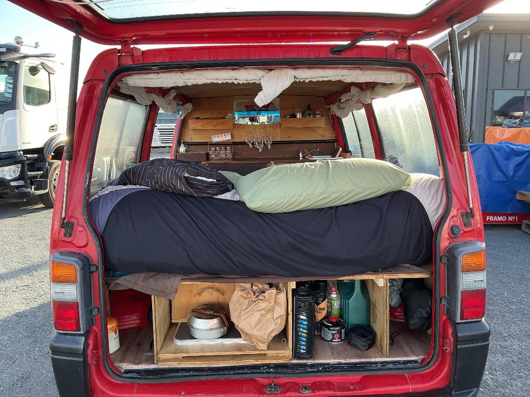 Photo '13' of Mitsubishi L300 Van