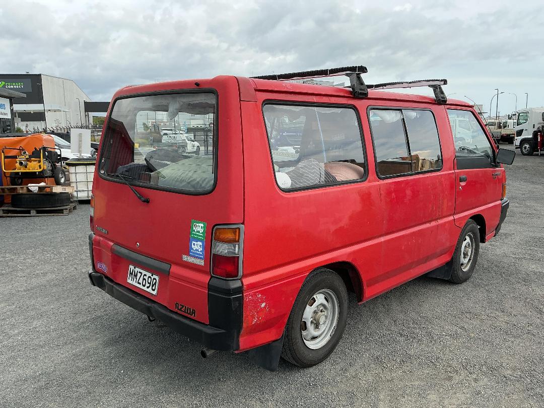 Photo '4' of Mitsubishi L300 Van