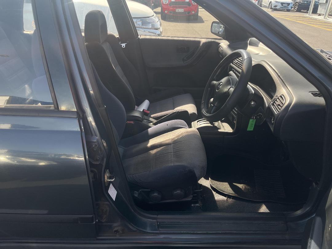 Photo '12' of Nissan Pulsar GTI Photo '12' of Nissan Pulsar GTI