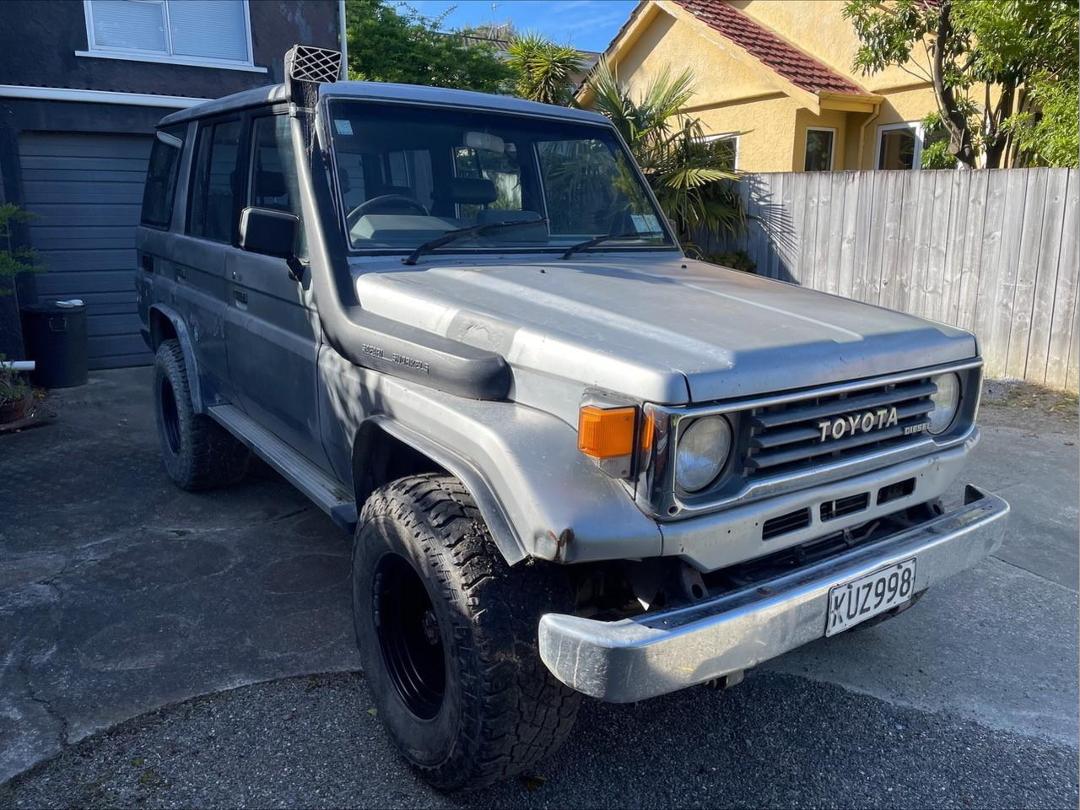 Photo '8' of Toyota Landcruiser LX Photo '8' of Toyota Landcruiser LX