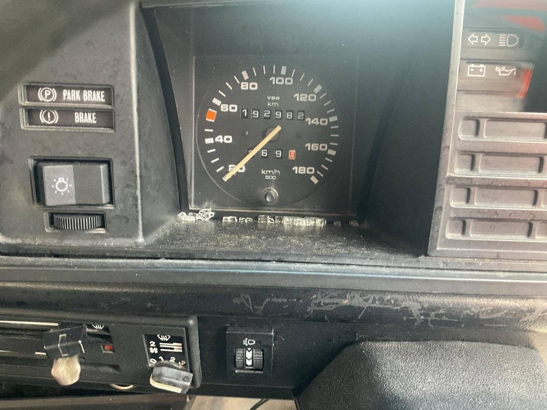 Photo '8' of Volkswagen Transporter