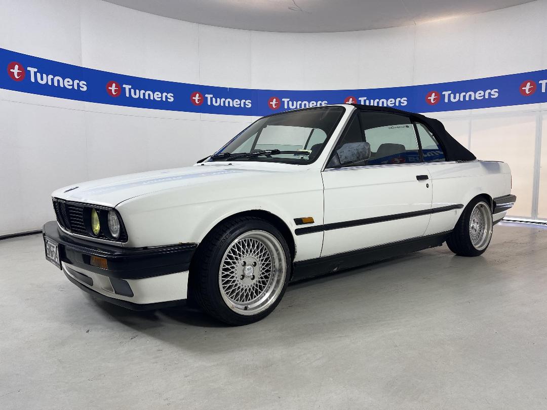 Photo '4' of BMW 318I CON