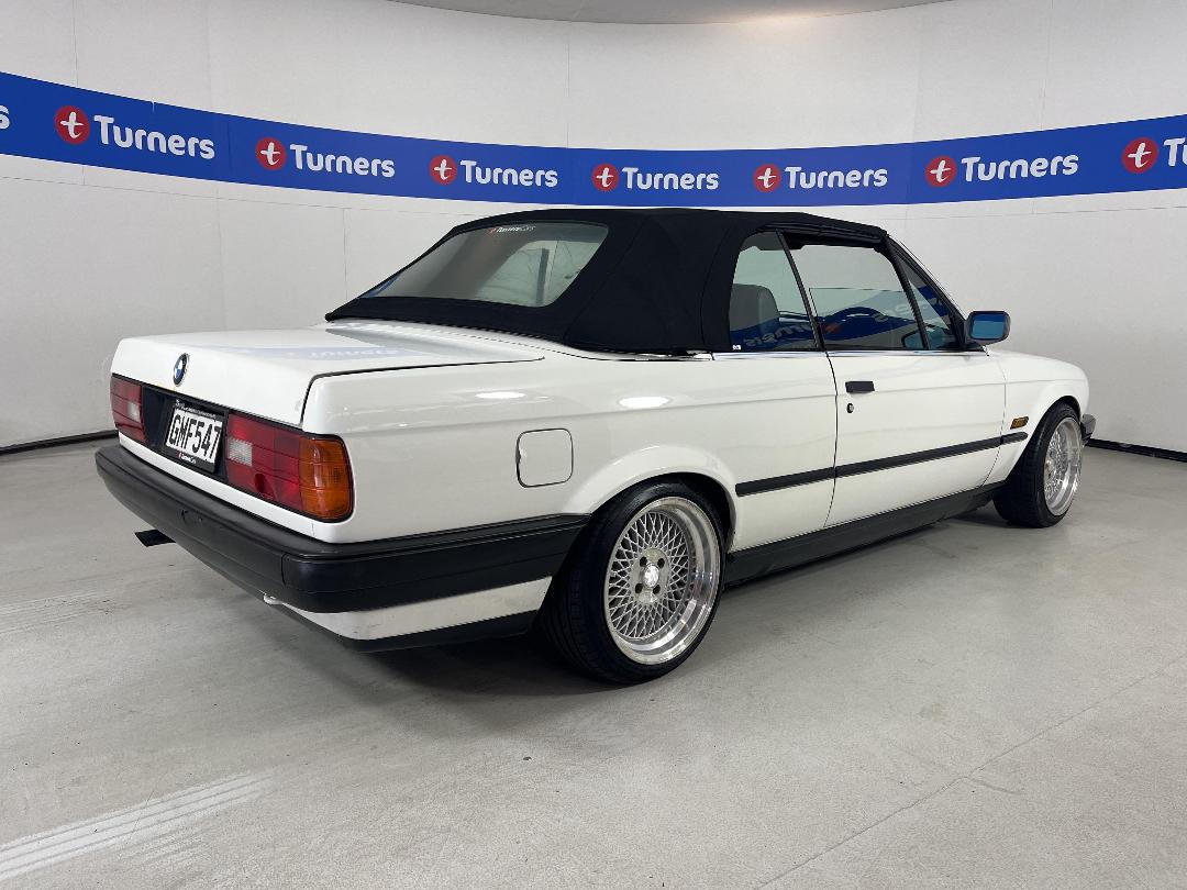 Photo '7' of BMW 318I CON