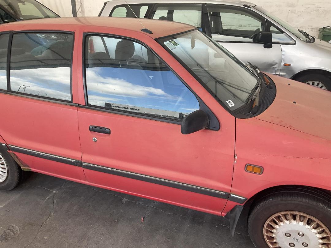 Photo '3' of Daihatsu Charade 1.3 SG