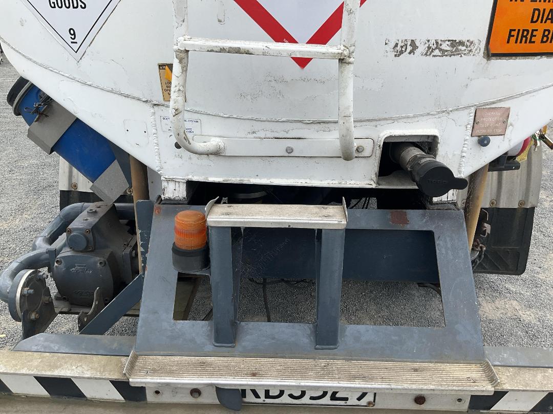 Photo '30' of Hino GHIH P KA Tanker