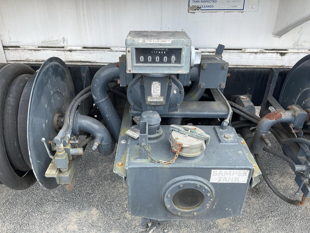 Photo '32' of Hino GHIH P KA Tanker