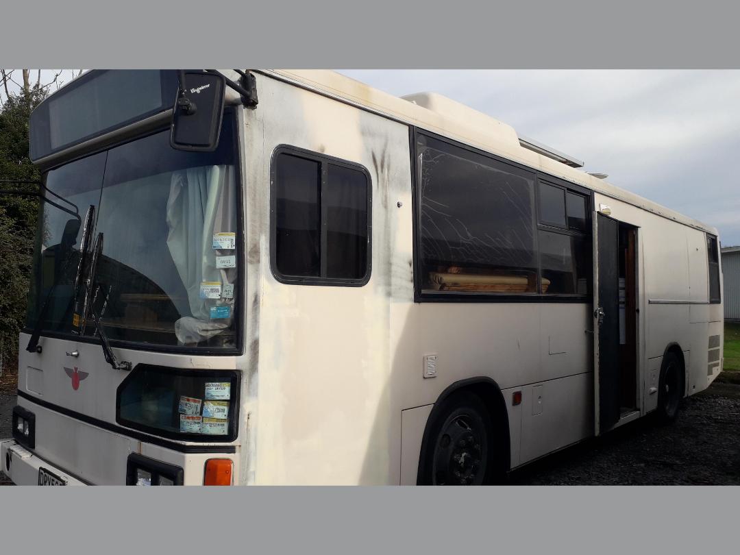Photo '2' of Hino Rainbow Bus Photo '2' of Hino Rainbow Bus