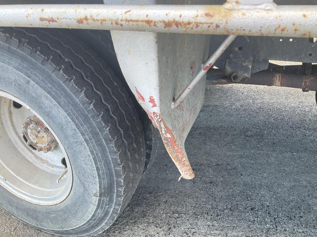 Photo '20' of Isuzu ELF 350 Tipper