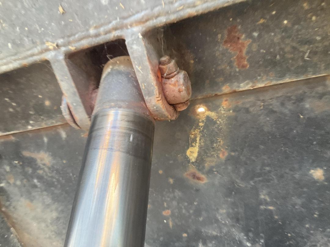 Photo '26' of Isuzu ELF 350 Tipper