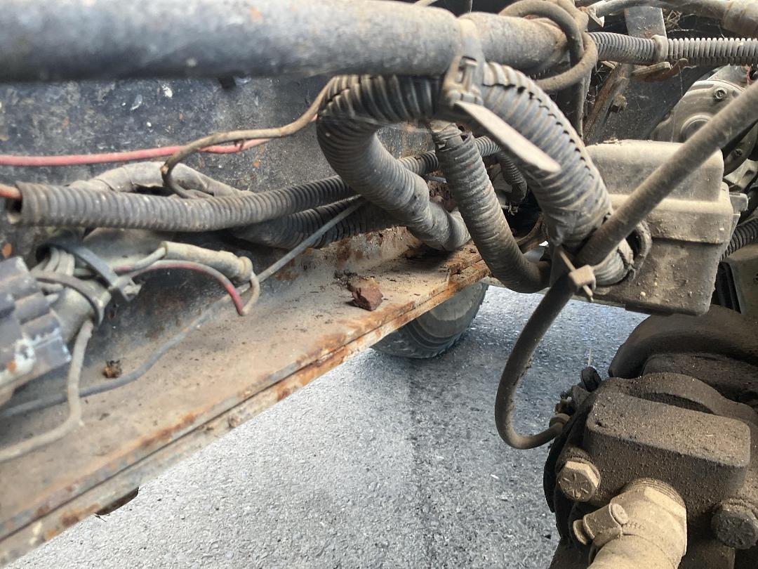 Photo '35' of Isuzu ELF 350 Tipper