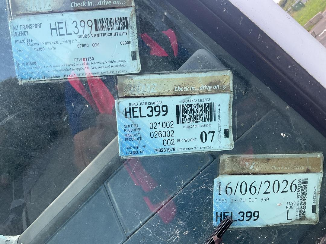 Photo '49' of Isuzu ELF 350 Tipper