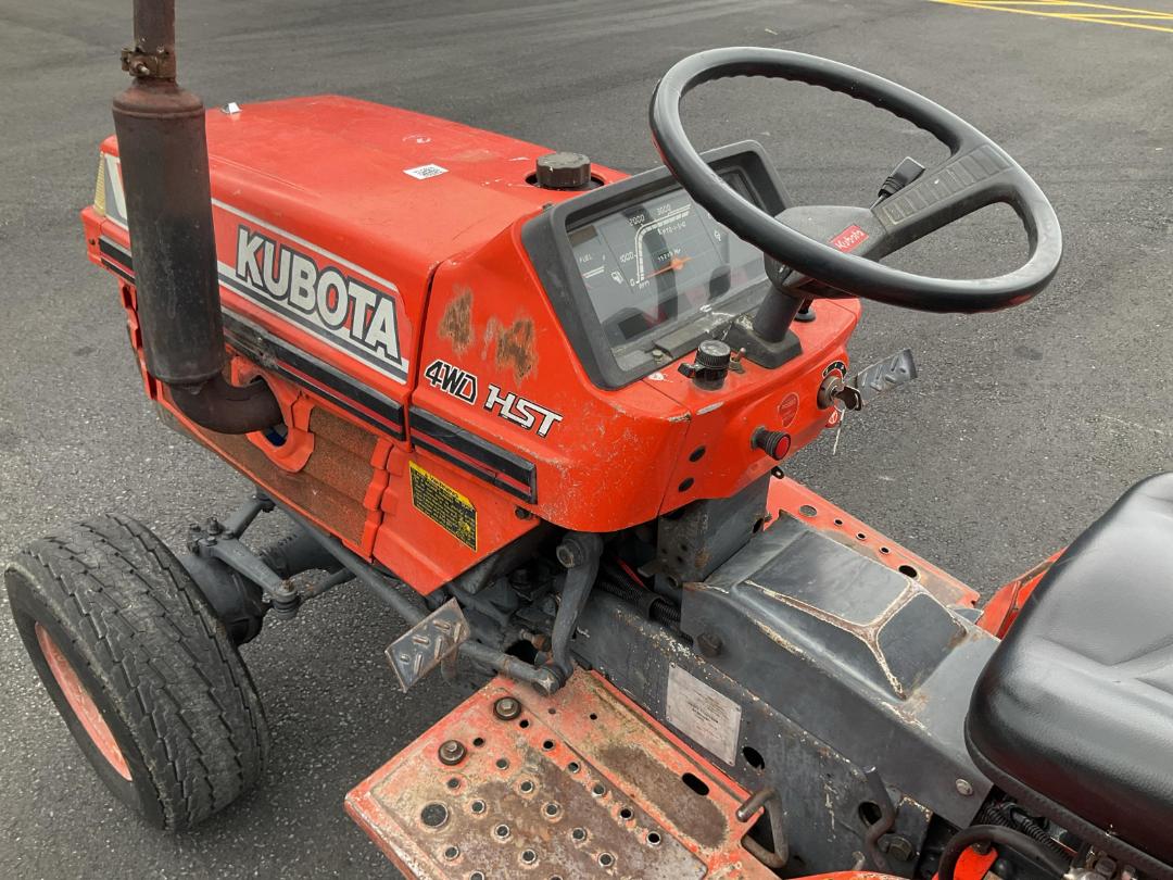 Photo '21' of Kubota B1550HSD Tractor Photo '21' of Kubota B1550HSD Tractor