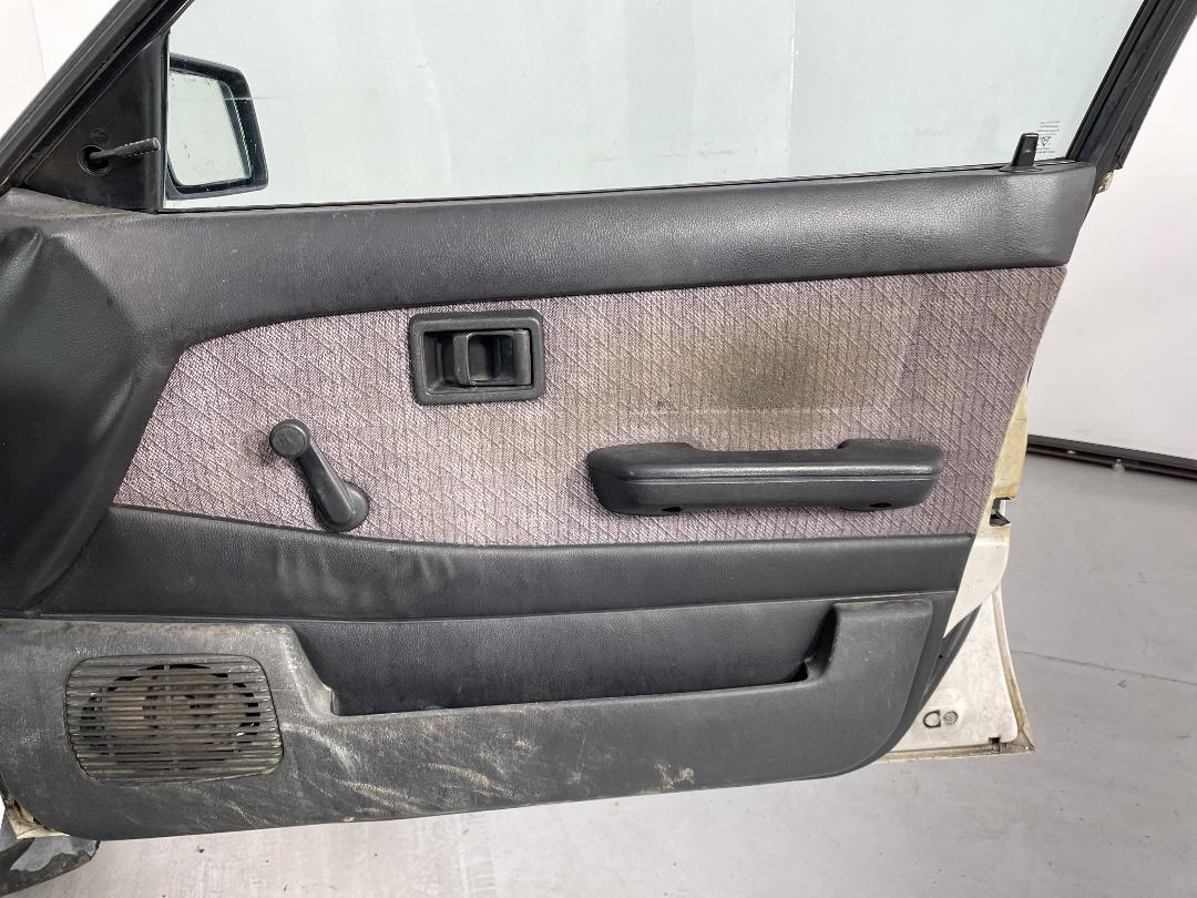 Photo '15' of Nissan Bluebird