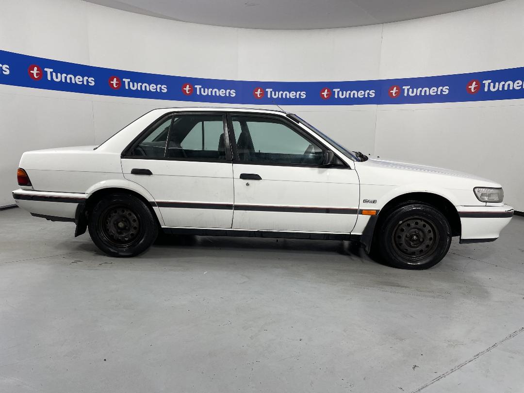 Photo '23' of Nissan Bluebird