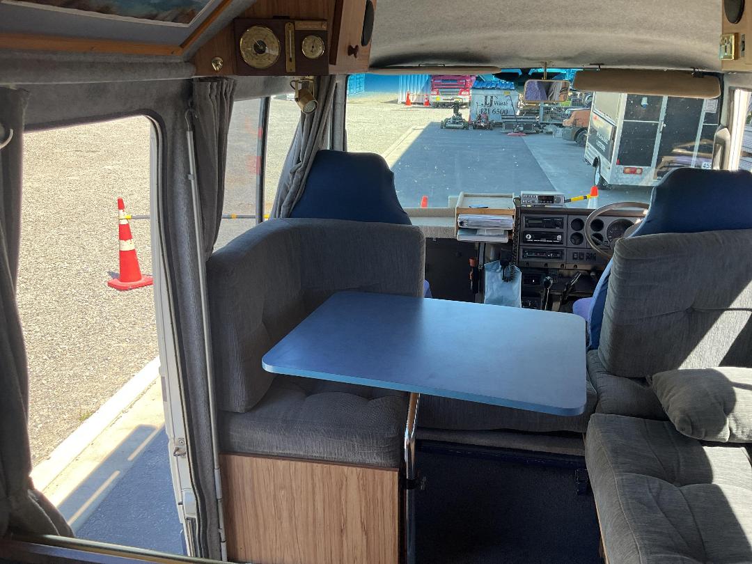 Photo '21' of Nissan Civilian Motorhome