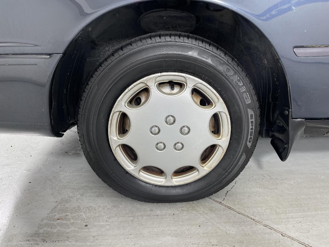 Photo '10' of Toyota Camry