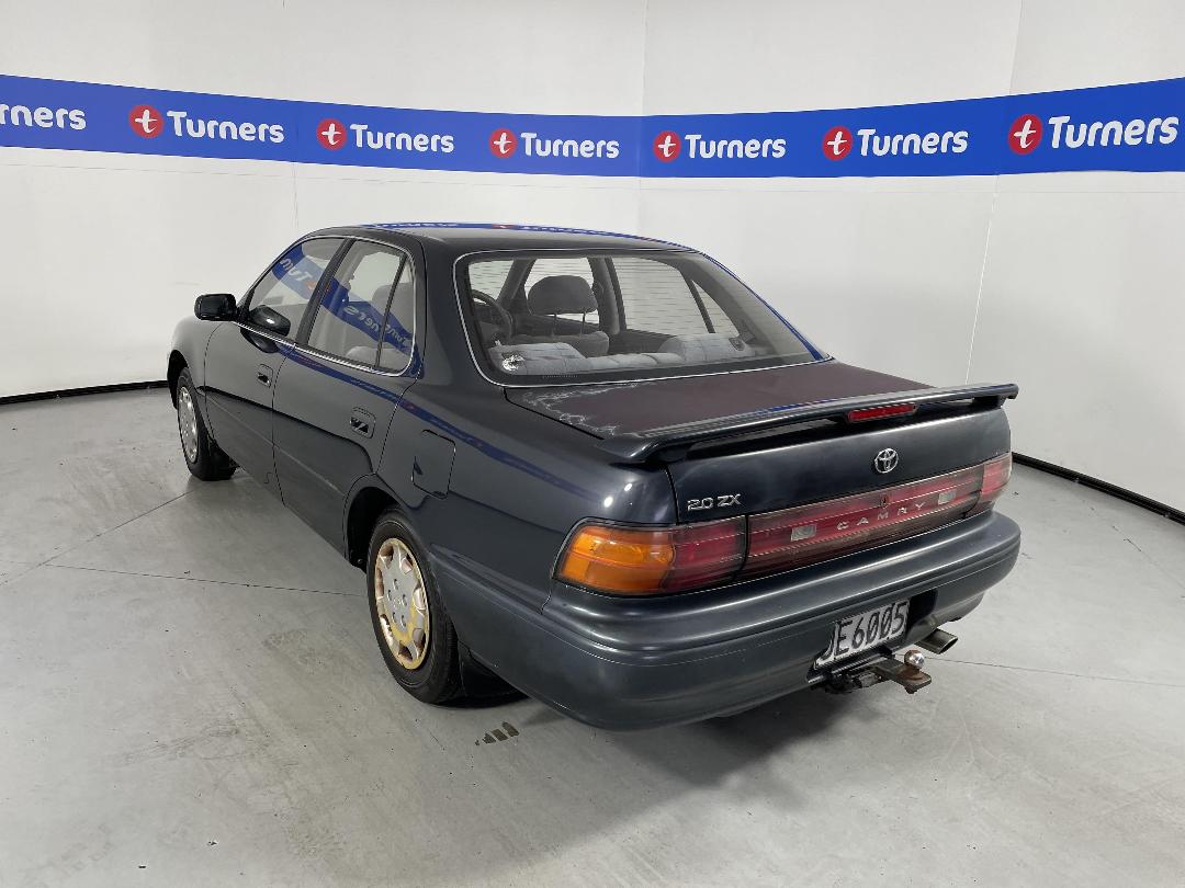 Photo '5' of Toyota Camry