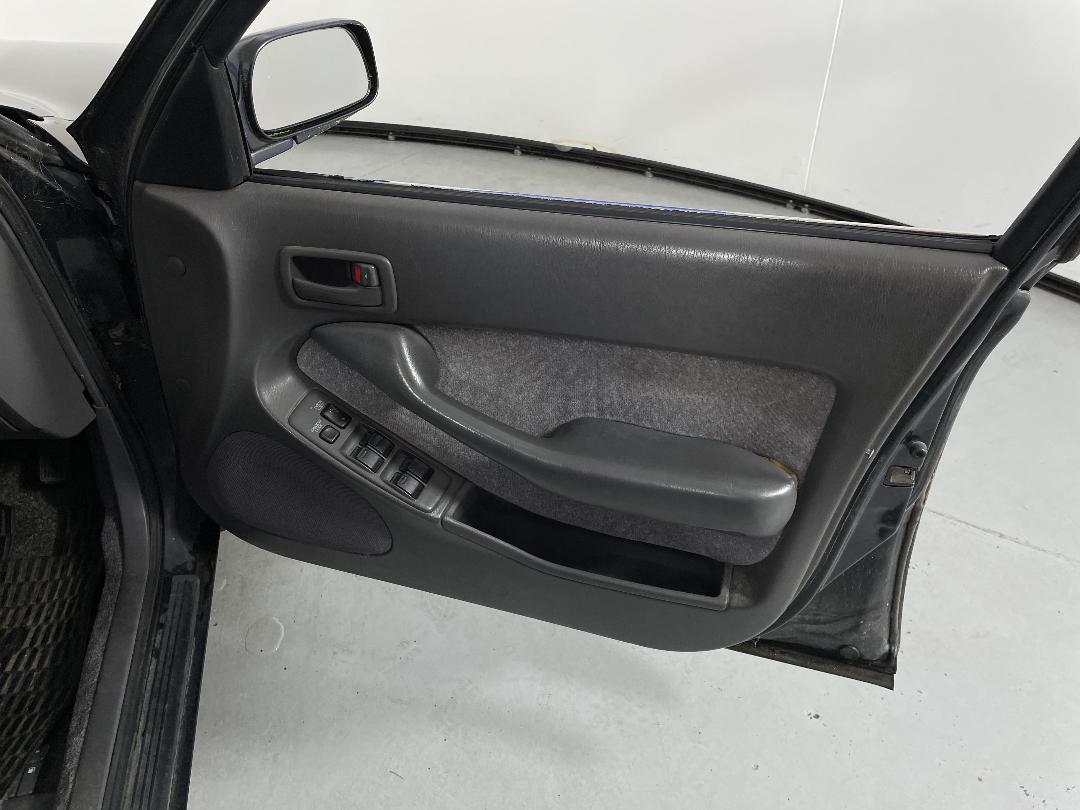 Photo '15' of Toyota Camry