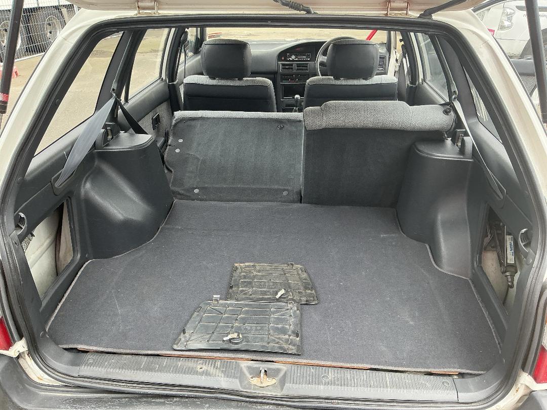 Photo '16' of Toyota Corolla XL SW Photo '16' of Toyota Corolla XL SW