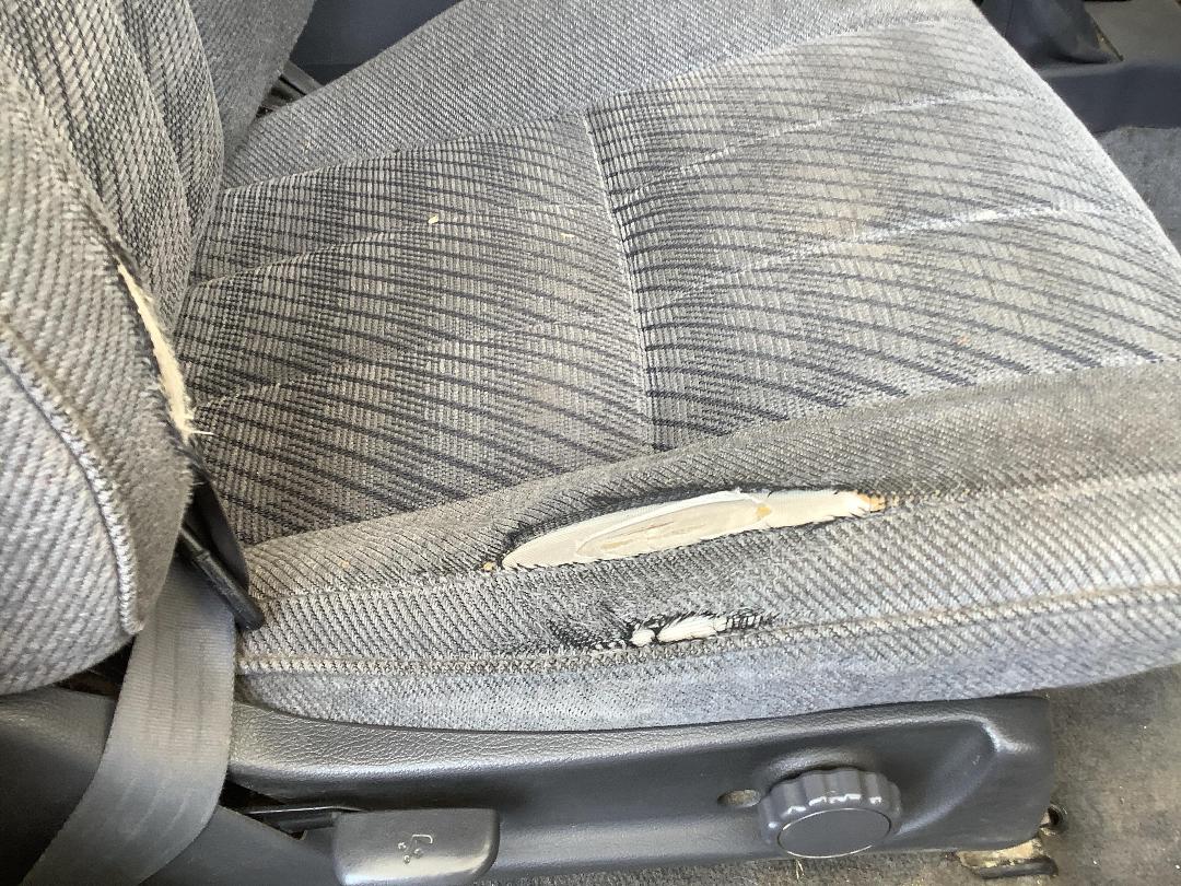 Photo '9' of Toyota Hilux Surf