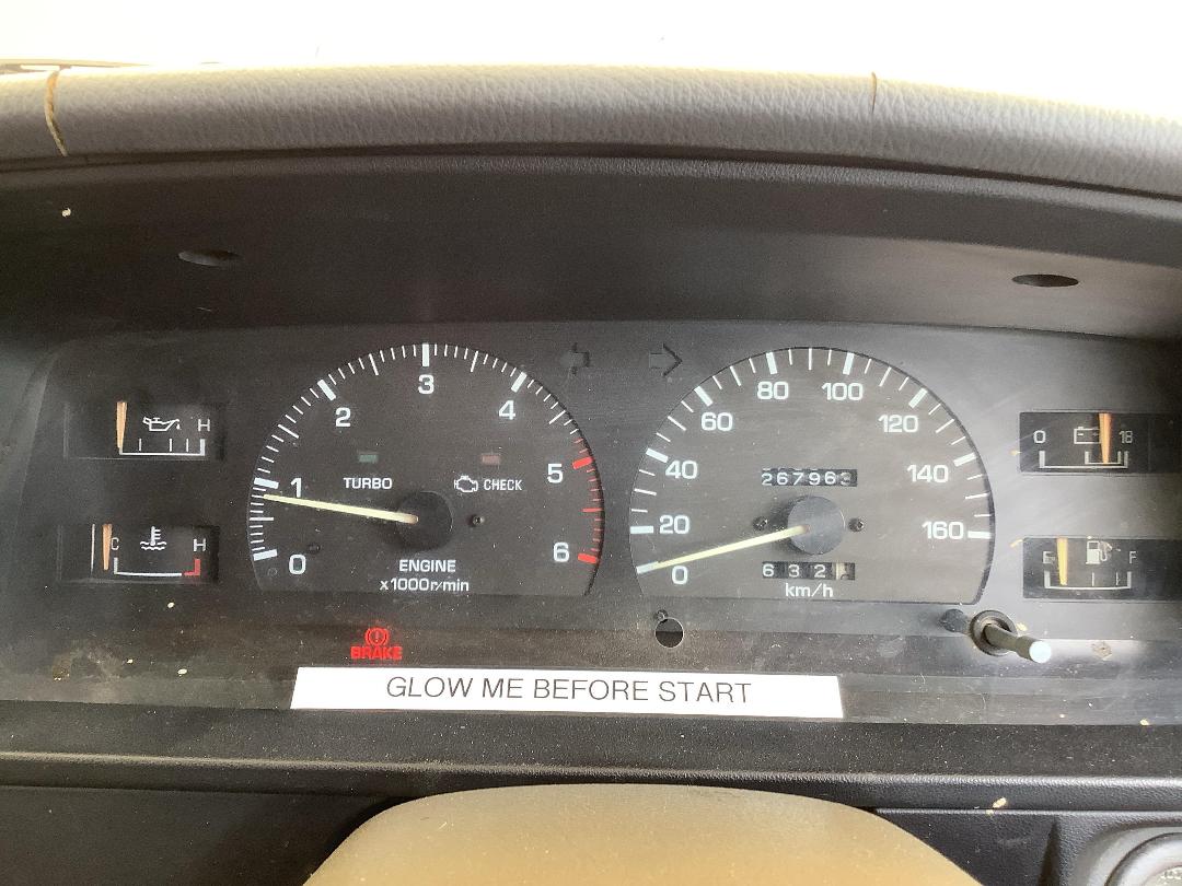 Photo '14' of Toyota Hilux Surf