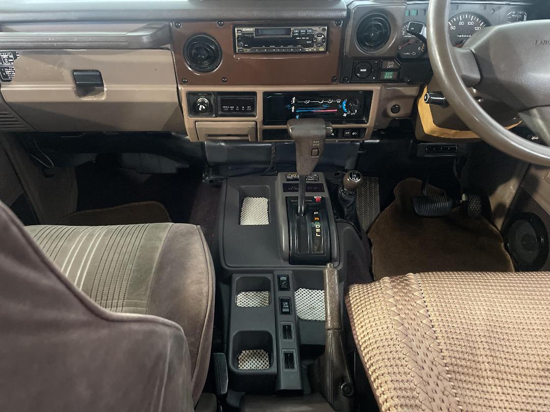 Photo '18' of Toyota Landcruiser Prado