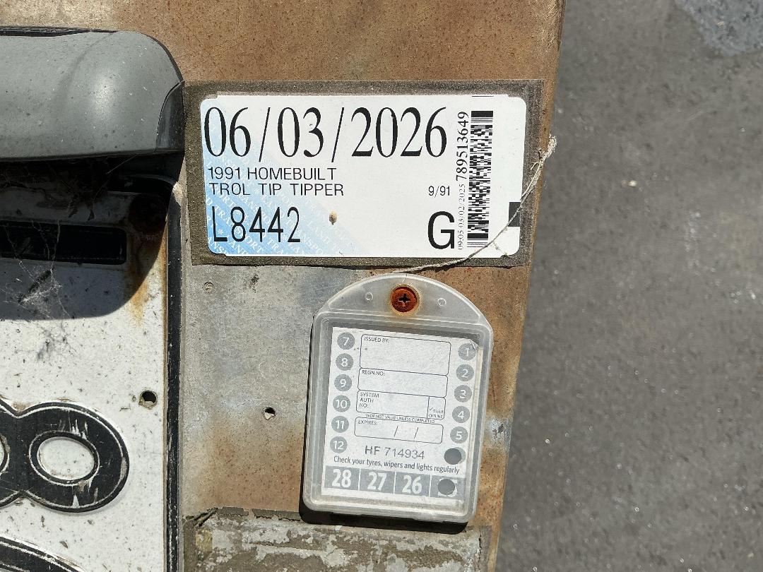 Photo '14' of Trol Tip Tipper Flat Deck - Tandem