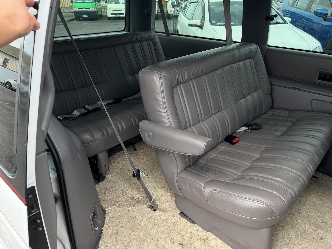 Photo '17' of Dodge Caravan Grand