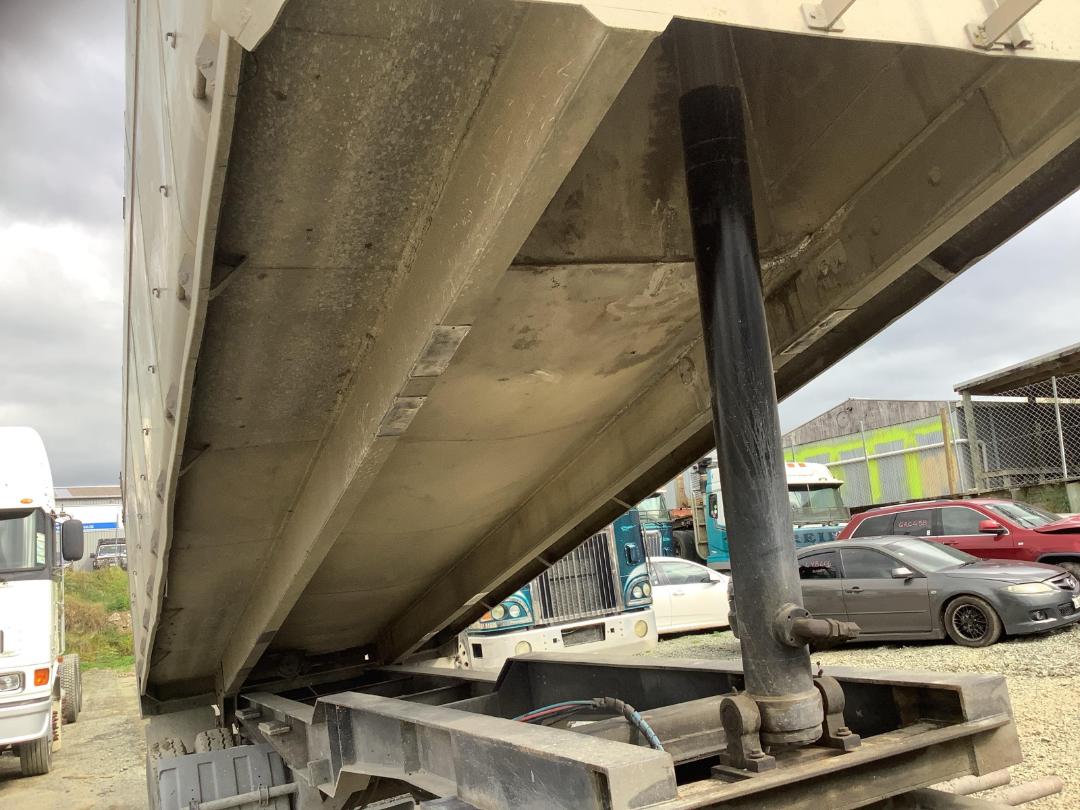 Photo '4' of DOMETT RBF2F2 Tipper Trailer