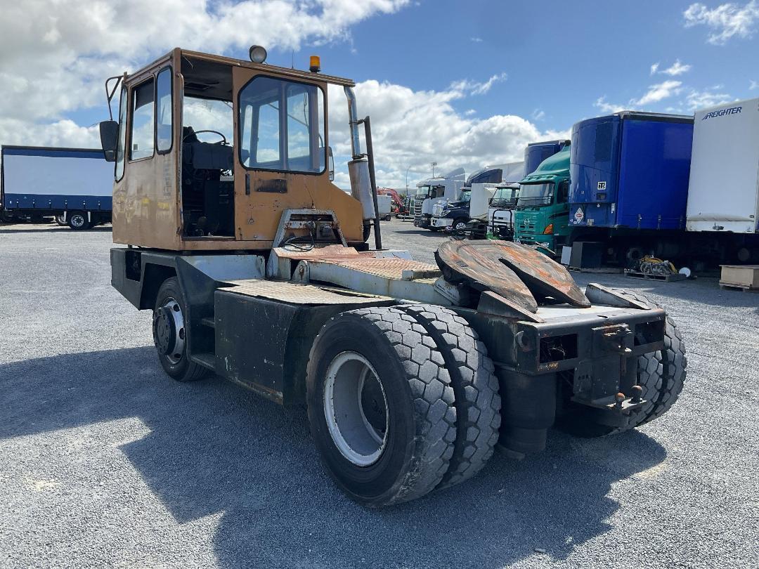 Photo '4' of Factory Built MAFFIMT Tractor Unit Photo '4' of Factory Built MAFFIMT Tractor Unit