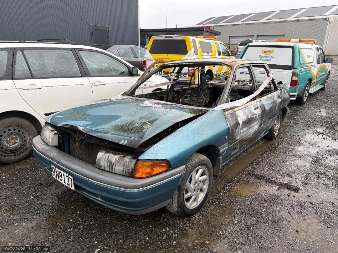Photo '2' of Ford Laser Ghia Sedan Photo '2' of Ford Laser Ghia Sedan