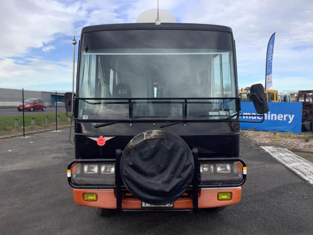 Photo '8' of Hino Rainbow Motorhome Photo '8' of Hino Rainbow Motorhome