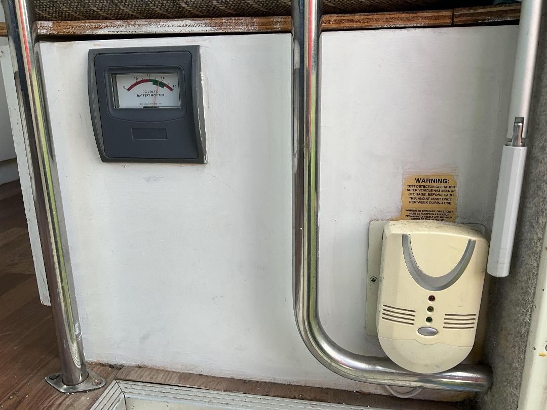 Photo '27' of Hino Rainbow RB1WG Motorhome