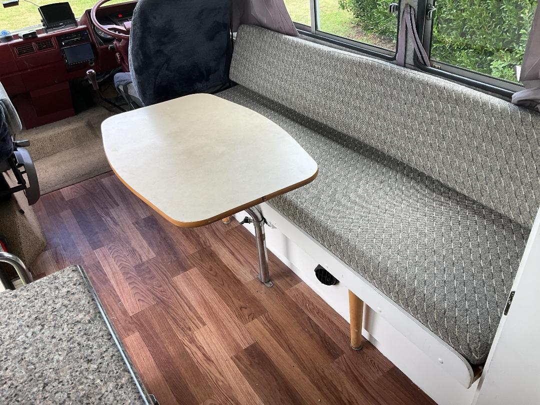 Photo '19' of Hino Rainbow RB1WG Motorhome