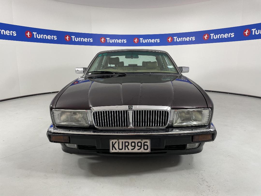 Photo '2' of Jaguar Sovereign 4 Litre Photo '2' of Jaguar Sovereign 4 Litre