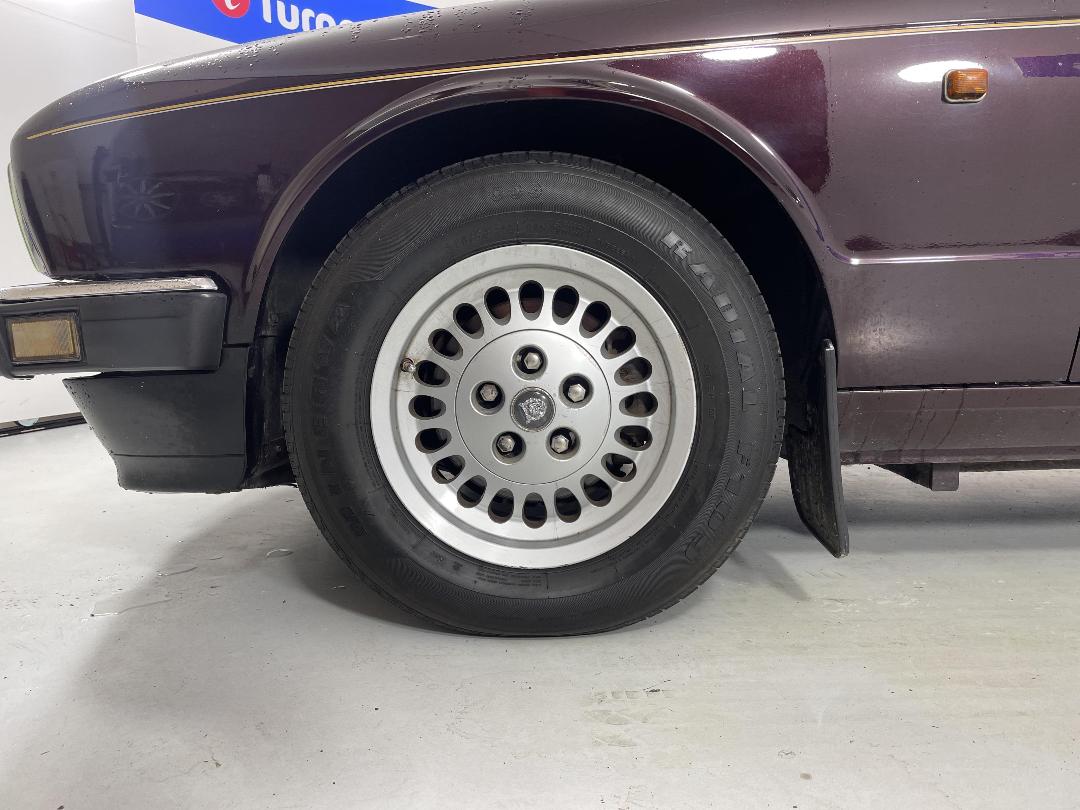 Photo '10' of Jaguar Sovereign 4 Litre Photo '10' of Jaguar Sovereign 4 Litre