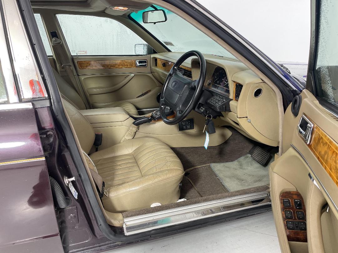 Photo '16' of Jaguar Sovereign 4 Litre Photo '16' of Jaguar Sovereign 4 Litre