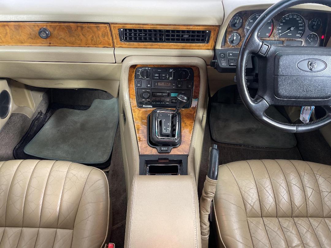 Photo '18' of Jaguar Sovereign 4 Litre Photo '18' of Jaguar Sovereign 4 Litre