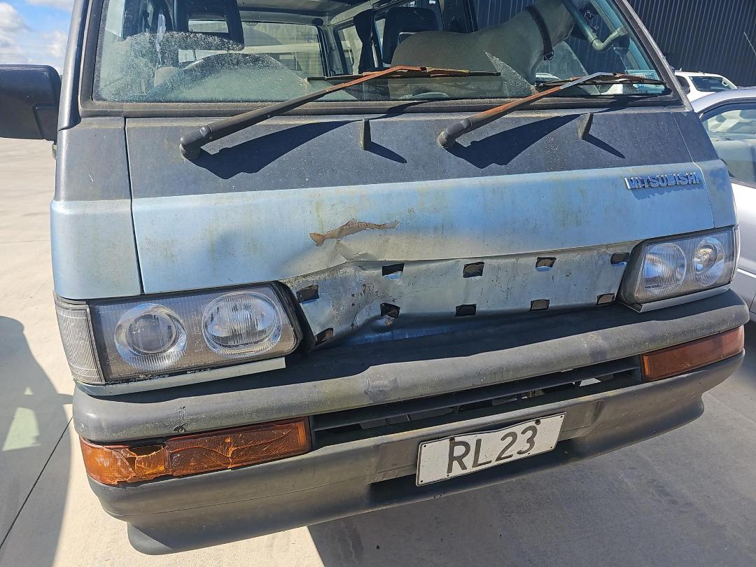 Photo '3' of Mitsubishi L300 4WD