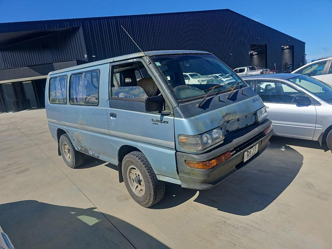 Photo '19' of Mitsubishi L300 4WD