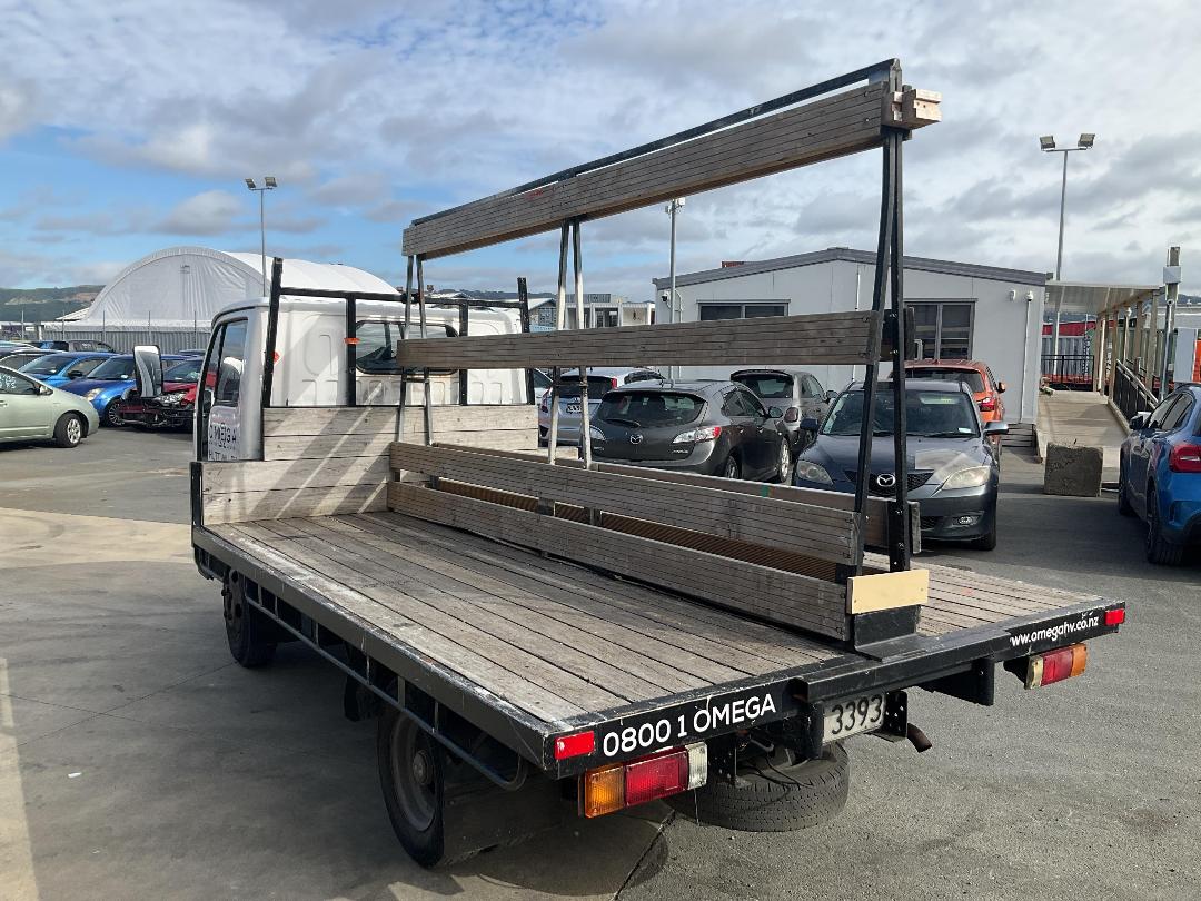 Photo '7' of Nissan Condor 20 Flat Deck