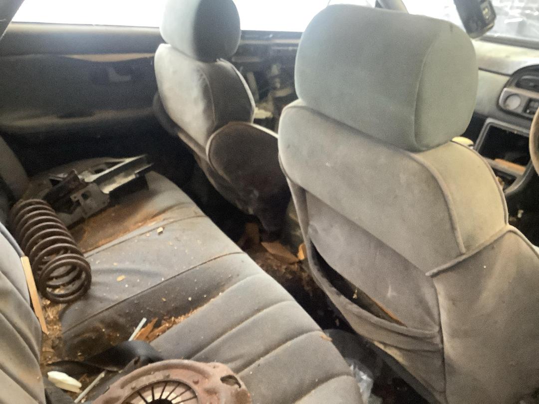 Photo '13' of Nissan Laurel Medalist Photo '13' of Nissan Laurel Medalist