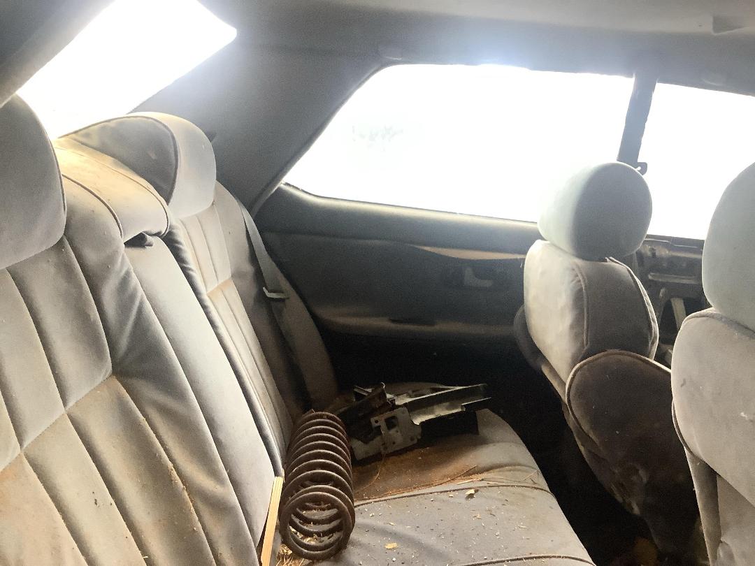 Photo '14' of Nissan Laurel Medalist Photo '14' of Nissan Laurel Medalist