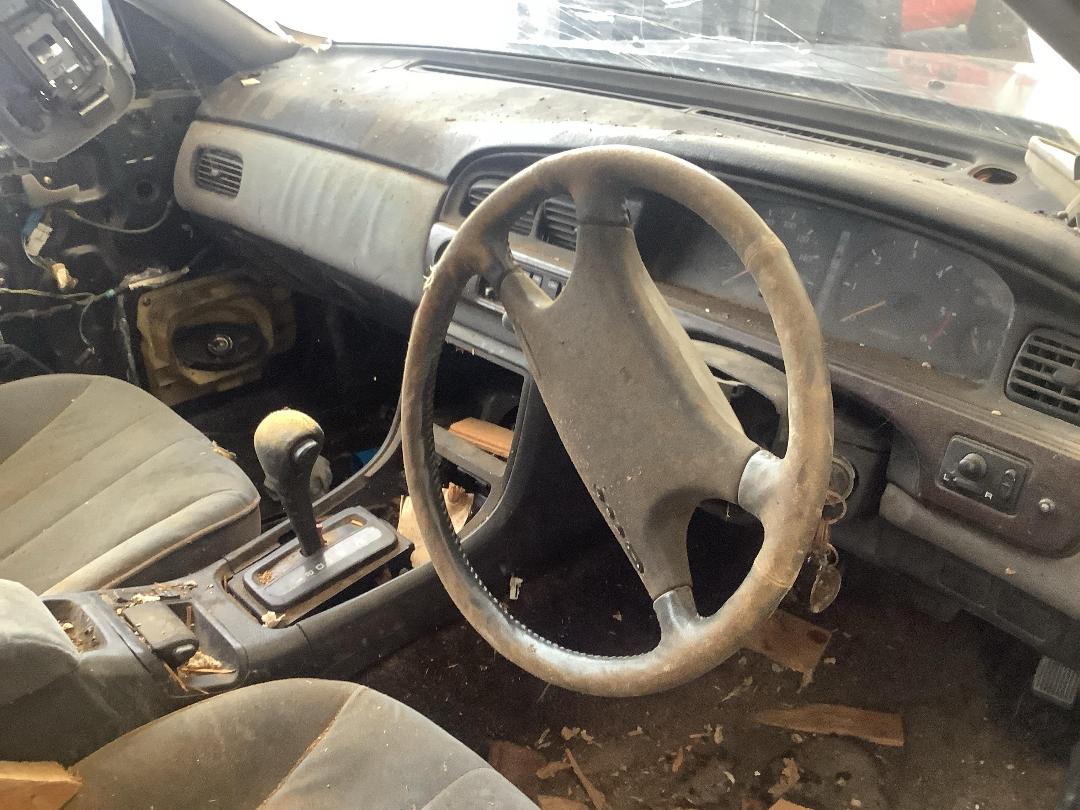 Photo '15' of Nissan Laurel Medalist Photo '15' of Nissan Laurel Medalist