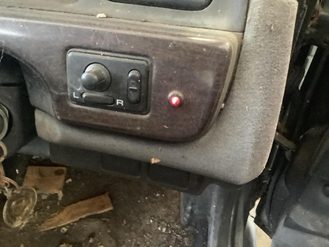 Photo '26' of Nissan Laurel Medalist Photo '26' of Nissan Laurel Medalist