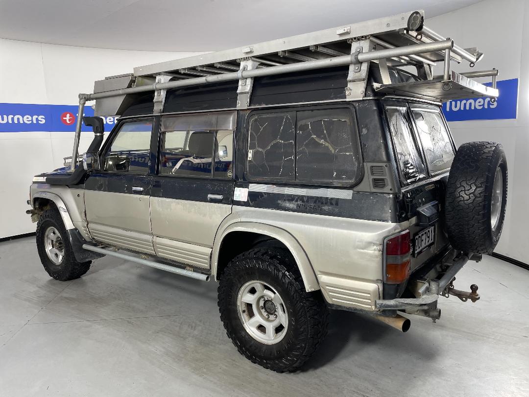 Photo '5' of Nissan Safari