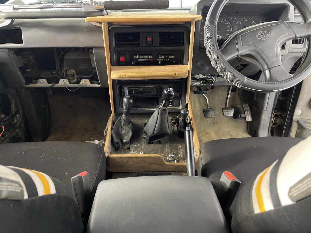 Photo '18' of Nissan Safari