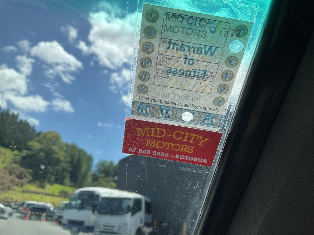 Photo '6' of Toyota Hilux 2.4 C/CAB Photo '6' of Toyota Hilux 2.4 C/CAB