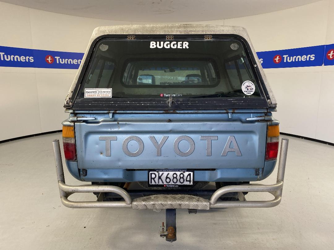 Photo '6' of Toyota Hilux 2.8 D/C Photo '6' of Toyota Hilux 2.8 D/C